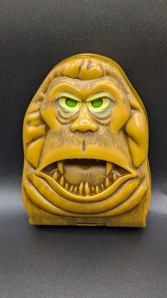 2009 Secret Zak Saturday’s Swamp Creature’s Battleground PlaySet Cartoon Network