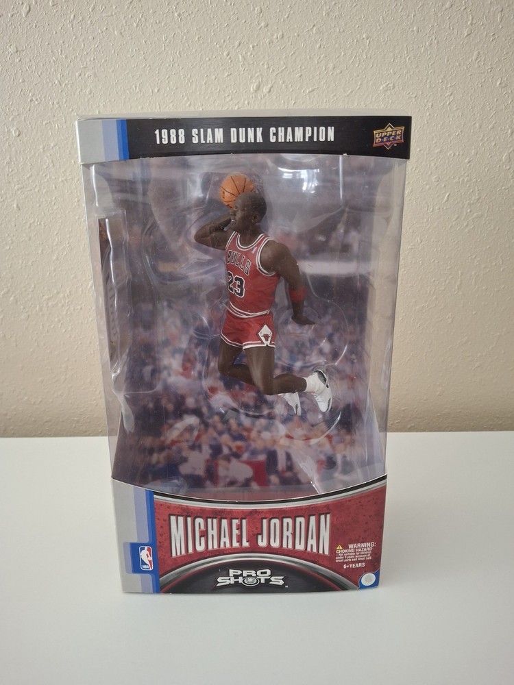 Upper Deck Pro Shots Michael Jordan 1988 Slam Dunk Champion 2009 Action Figure