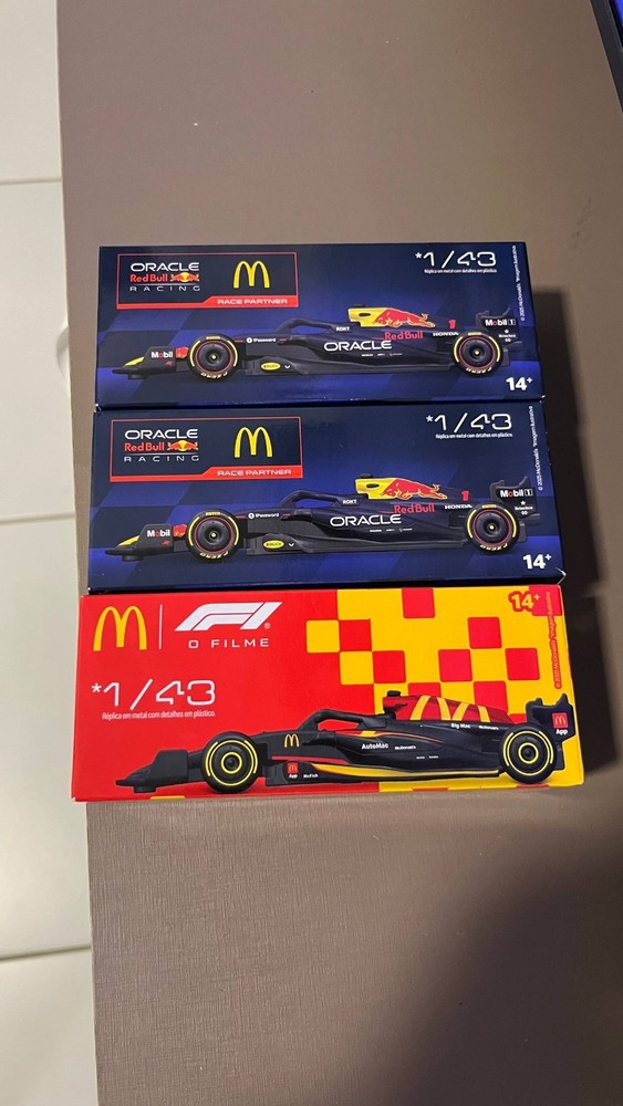 2X F1 Formula 1 Red Bull Racing McDonalds + F1 Formula 1 McDonald’s