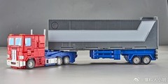 New 4th Party MD-005 Transforms OptimusPrime Action Figure w/ Trailer In Stock