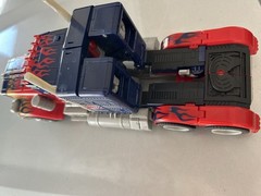2007 Leader Class Optimus Prime Incomplete (no gun). Everything works!