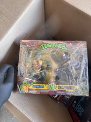 Leonardo vs Rocksteady Teenage Mutant Ninja Turtles Beboo And Mike 2 Set