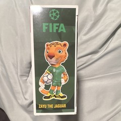FIFA Boxed Action Figure Set Clutch Eagle Meple Moose Zayu Jaguar + Ball