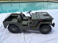 GI Joe Jeep Pre-owned with bonus