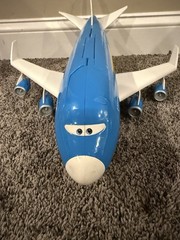 Disney Pixar Cars 2 movie, Everett TurboLoft Air Car Transporter Plane No Remote