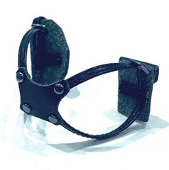 SU-GA-S-BK: 1/12 Black Shoulder Gun Holster (Gun & Ammo) for Mezco Slim Body
