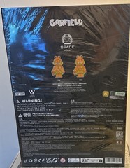 POP MART MEGA SPACE MOLLY 400% GARFIELD