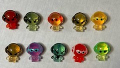 Vintage KARMA KIDZ 1” Mini Figures Vending Machine Toy & Bubble Container X 11