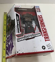 Hasbro Netflix Transformers WFC Trilogy Decepticon Sparkless Bot Action Figure