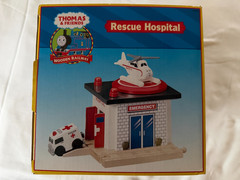 Rescue Hospital Thomas & Friends Wooden Railway (2002) Complete w/ Box