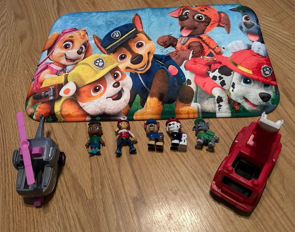 Spin Master Paw Patrol Play Mat/rug & 5 Action Figure Lot – Rocky Ryder Marshall