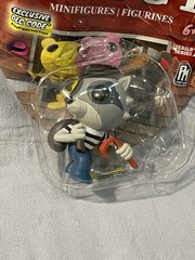 NEW Piggy Exclusive DLC Code Mystery Mini Figure Series 2 – Rash Raccoon