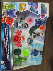 PJ Masks Hero and Villain Figure Set Mini Action Figures & Accessories 17 Piece