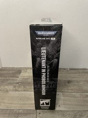 McFarlane Warhammer 40k Lieutenant in Phobos Armour Ultramarines 7in Figure NEW
