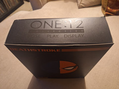 Mezco Toyz Deathstroke Collectable Action Figure ONE:12 – Read Description –