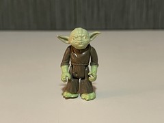 Vintage 1980 Kenner Star Wars Master Yoda Action Figure