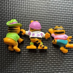 Vintage Lot 11 Pvc Figures Flintstones, The Muppets, Bugs Bunny, Garfield, ET