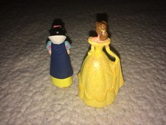 1992 Disney Princesses Belle & Snow White 3″ PVC Figurines Lot of 2