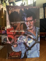 Asmus Toys Evil Dead 2 Ash Williams 1:6 Action Figure