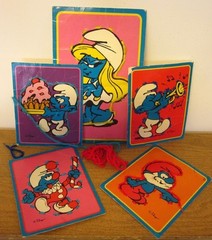 SMURF beat-up Peyo yarn sewing cards 1980s Smurfette vtg craft activity toy