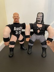 The Undertaker & Stone Cold Bone Crushing Buddies Plush 17″ WWF/WWE 1998 Jakks