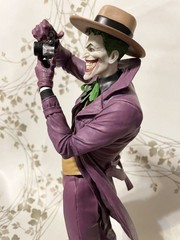 DC Collectibles The Joker Figure Limited Edition Brian Bolland