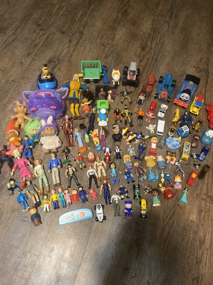 Vintage mixed Toys lot Bulk **read** 1 pound