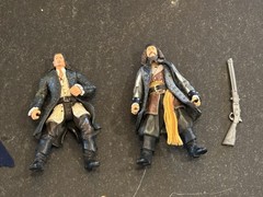Action Figure Lot of 18 ( G.I.Joe, Batman, Pirates of the Carib, Space Quest +)