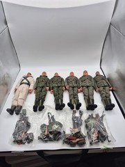 Lot of 21st Century Toys Vietnam Era US Soldier (4 with Accessories) + In Time