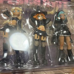 POPMART Peach Riot Witchy Punk Vinyl Figures Gigi Poppy Frankie Set Collectible
