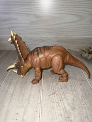 Lot of 8 Jurassic World Dinosaur Figures T Rex Spinosaurus Triceratops