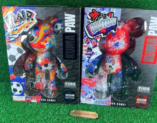 Supa Kuma Paw 9.5″ World Cup Soccer Edition FLAIR & CLUTCH Bear Figure SET-2 NEW