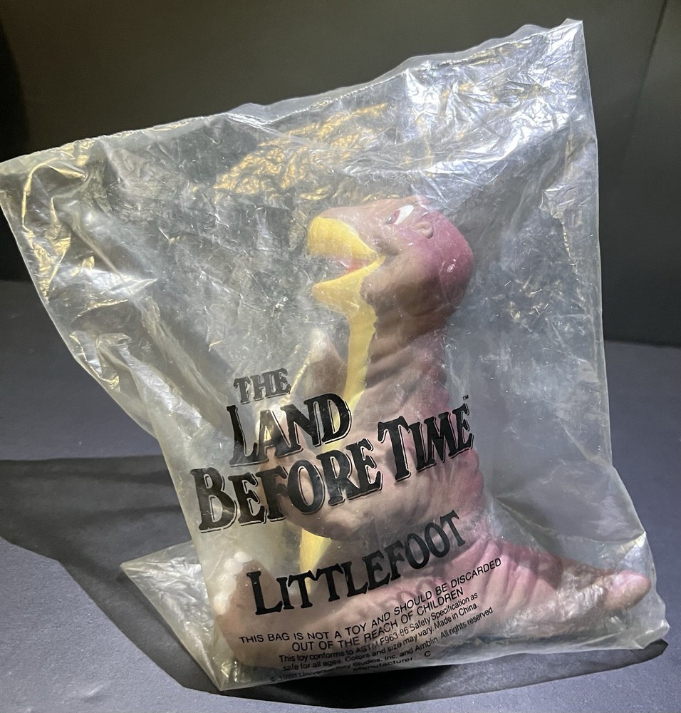 The Land Before Time Little Foot VINTAGE Hand Puppet from 1988 PIZZA HUT