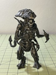 Vintage 1992 Kenner ALIENS Queen Alien Deluxe Xenomorph Action Figure 6″