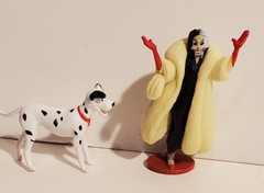 DISNEY HEROES VILLAINS 101 DALMATIANS CRUELLA dE VIL & PONGO PVC FIGURE CAKE TOP
