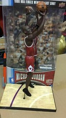 McFarlane Michael Jordan 1998 NBA Finals Winning Last Shot 8″ Figure
