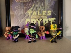 Wacky Wizards Mini Figurine 2″ Lot Of 18