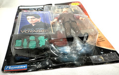 Star Trek Voyager Commander Chakotay 5″ Action Figure Playmates 1996