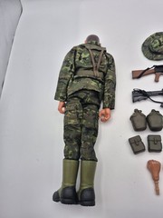 Lot of 21st Century Toys Vietnam Era US Soldier (4 with Accessories) + In Time