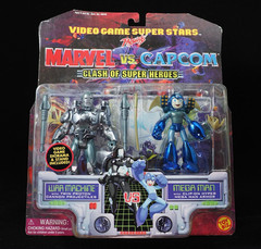ToyBiz Video Game Super Stars Marvel vs Capcom War Machine vs Mega Man Set
