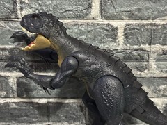 Jurassic World Scorpios Rex – Slash ‘N Battle – Camp Cretaceous Dino Escape