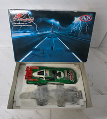 John Force Castrol 2007 Mustang Funny Car 1:24 NHRA Action Racing /3700 SIGNED