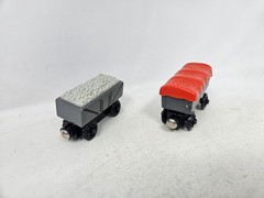 Thomas & Friends Wooden Railway Giggling Troublesome Truck Train Tank EUC