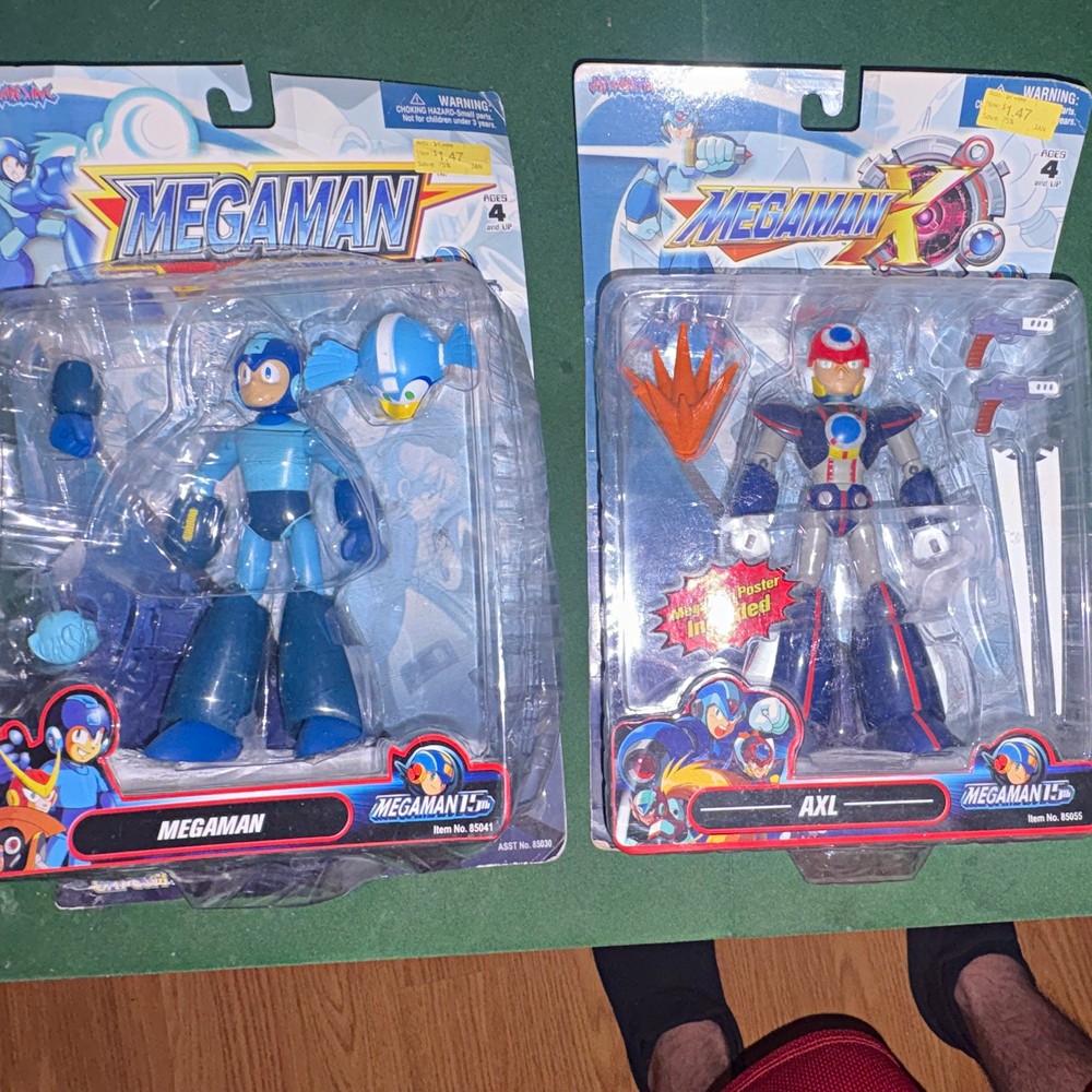 Mega Man X Mega Man & Axl Boxed Action Figures w/ Weapons, Alt Head, Buster