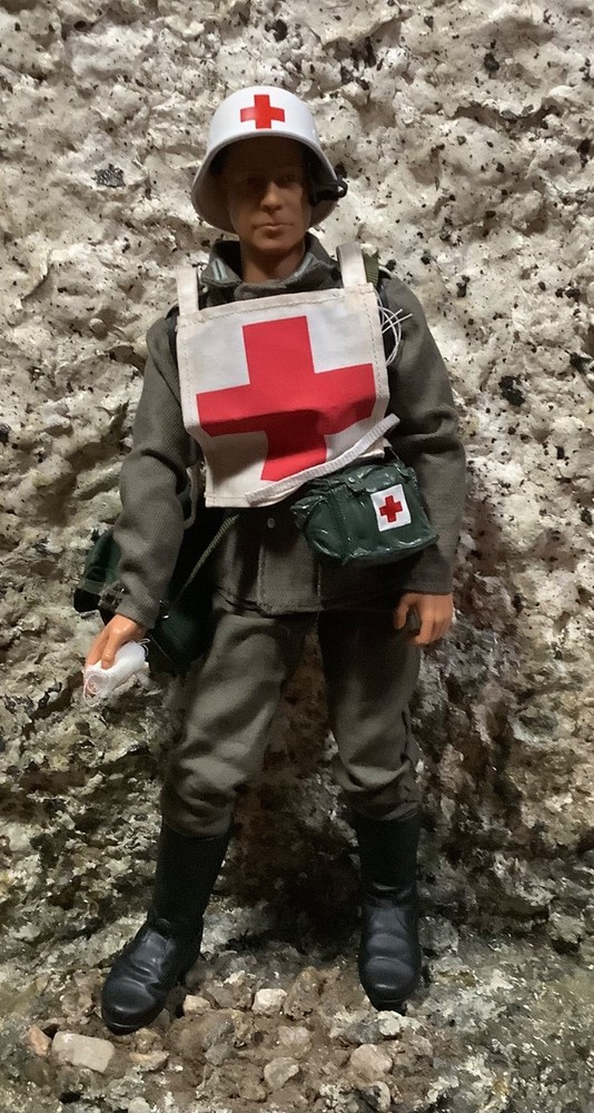 1/6 WWII BBi/TUS/Custom German Army Combat Medic 1943-45