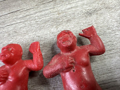 VINTAGE Lot Of 2 1960s PALMER 3″ TALL HARD PLASTIC RED KING KONG GORILLA FIGURES
