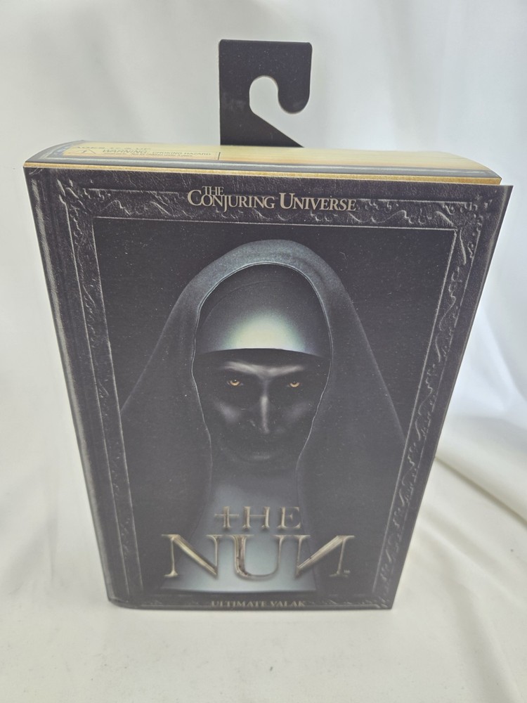 The Conjuring Universe The Nun Valak NECA Ultimate Action Figure