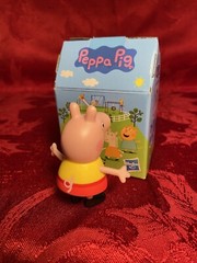 Peppa Pig’s Favorite Places Surprise Box 2.5” Peppa Pig New Out Of Box