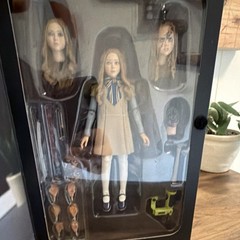 NECA M3GAN Ultimate Action Figure w/ Alternate Heads Hands & Knife
