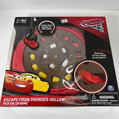 Disney Pixar Cars 3 Escape From Thunder Hollow Pick Em’ Up Board Game McQueen